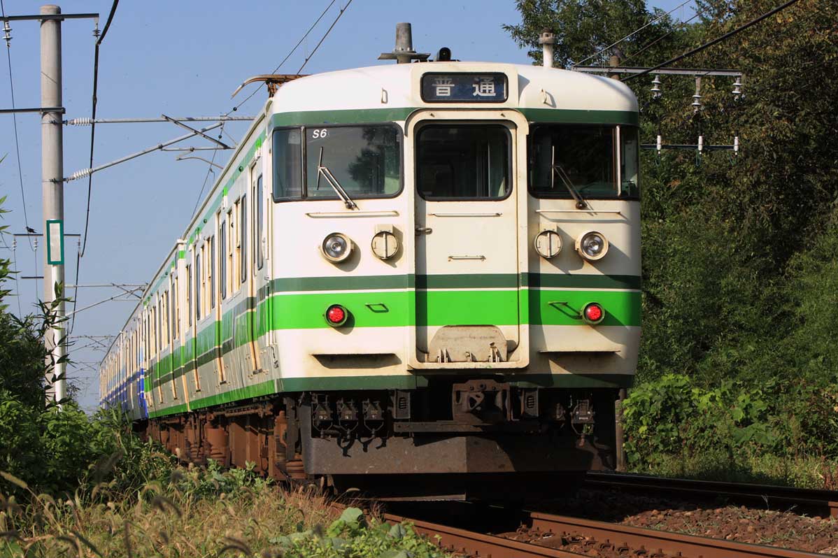 信越本線田上－矢代田　115系普通列車（新潟色）