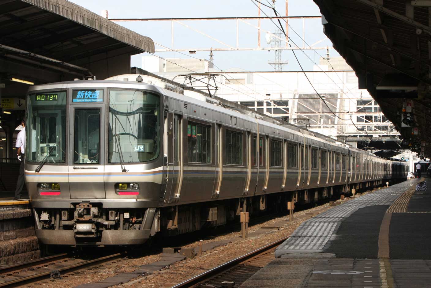 京都駅　223系新快速列車