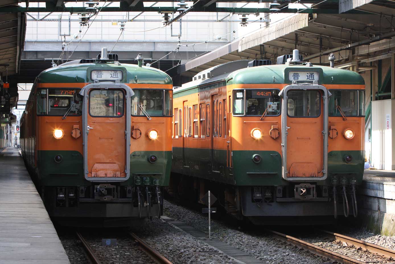高崎駅　115系（湘南色）普通列車