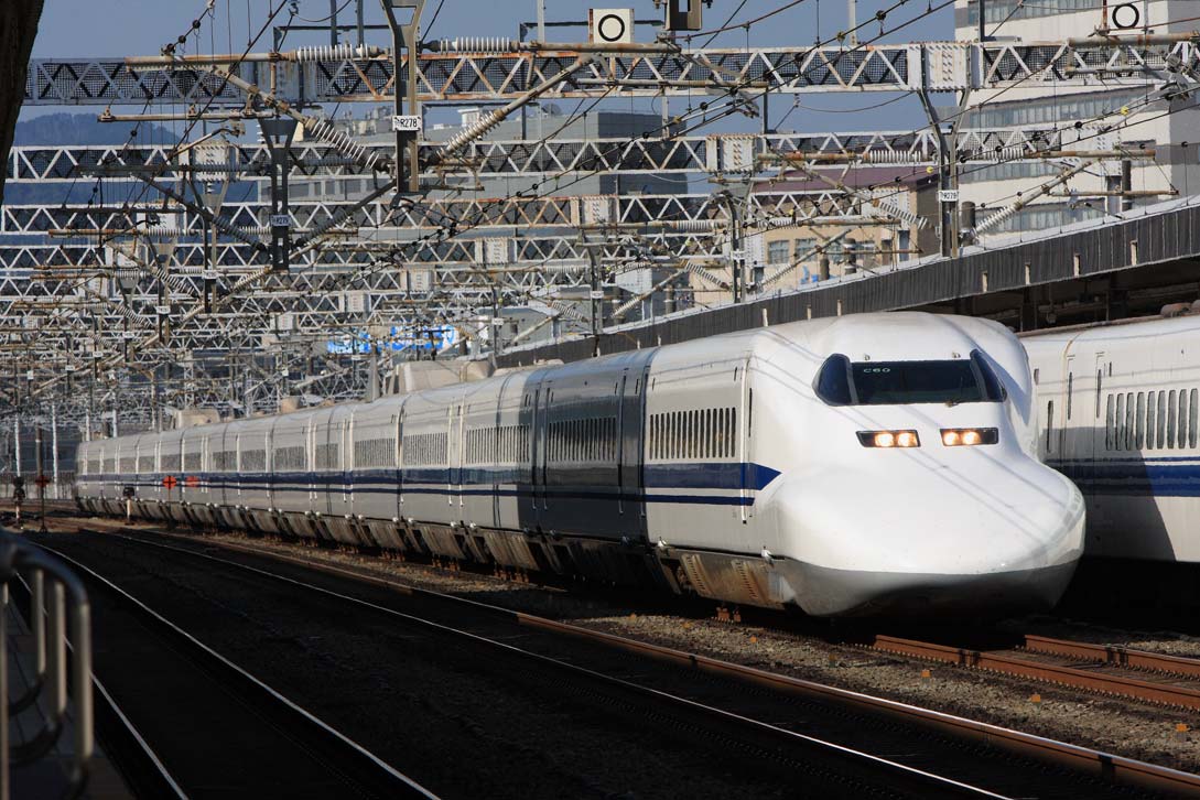 東海道新幹線静岡駅通過　700系新幹線「のぞみ」
