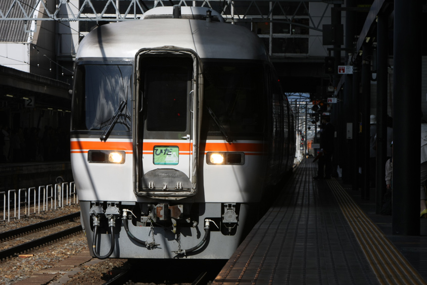 京都駅　キハ85系特急「（ワイドビュー）ひだ」