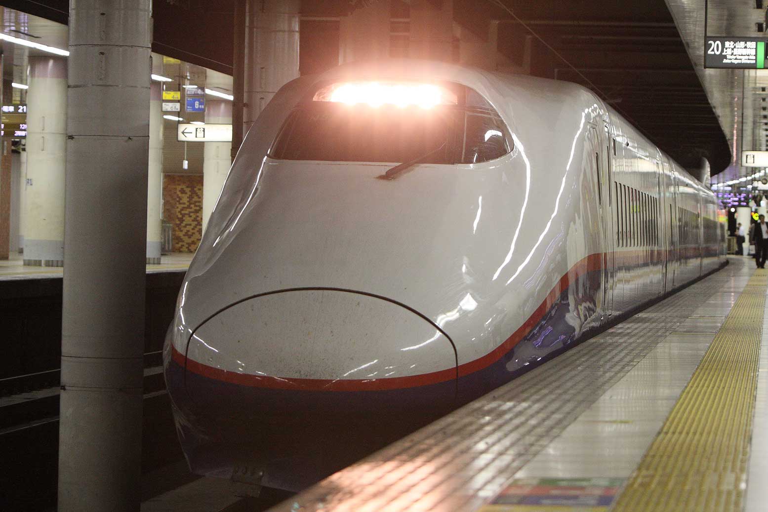 上野駅　E2系（旧）長野新幹線「あさま」