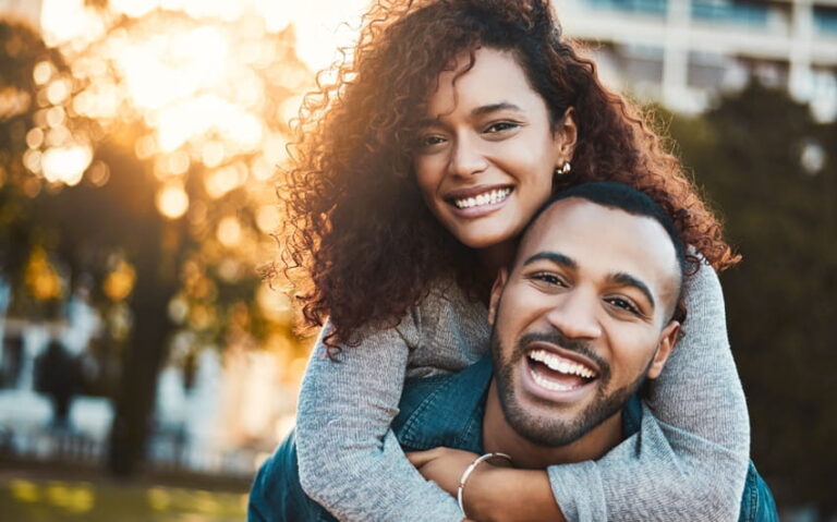 Modern Lifestyle Choices Shape the Way We Build Relationships