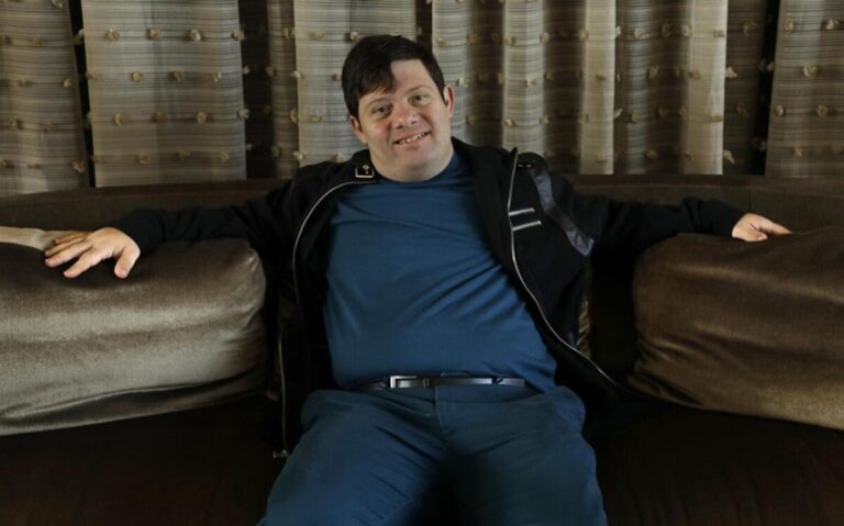 Zack Gottsagen Wife: Is the Actor Married or Dating Anyone Publicly Today